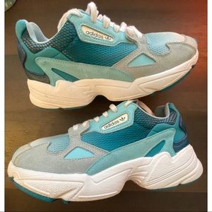 Adidas Falcon Blue Ombré 90s Inspired Women’s Athletic Shoes Size 7